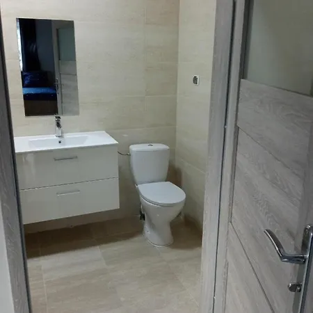 Hostel Czerwony Szafir Grodzisk