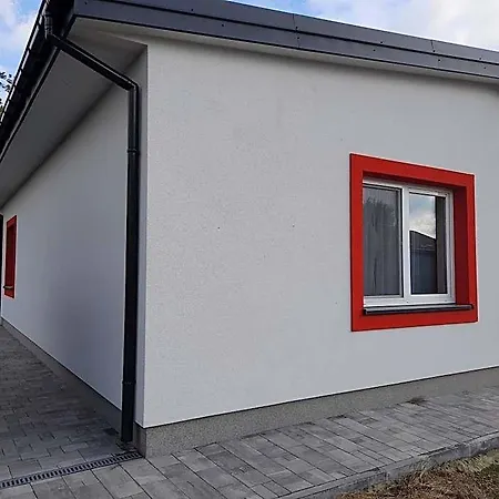Hostel Czerwony Szafir Grodzisk *