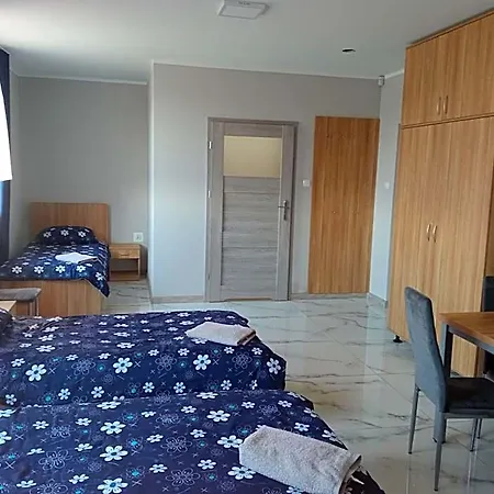 Hostel Czerwony Szafir Grodzisk
