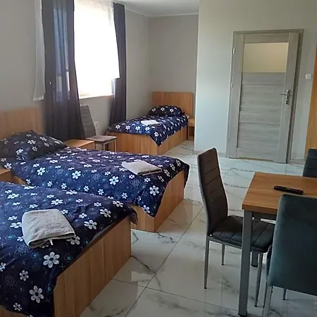 Hostel Czerwony Szafir Grodzisk