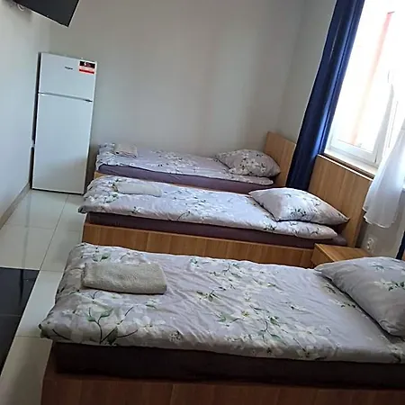 Hostel Czerwony Szafir Grodzisk